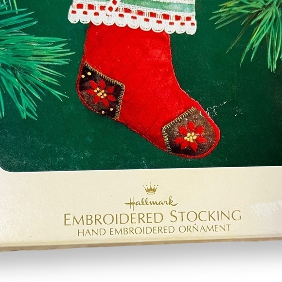 NEW Vintage 1983 Hallmark Ornament Hand Embroidered Stocking Rainbow Teddy - Picture 6 of 8